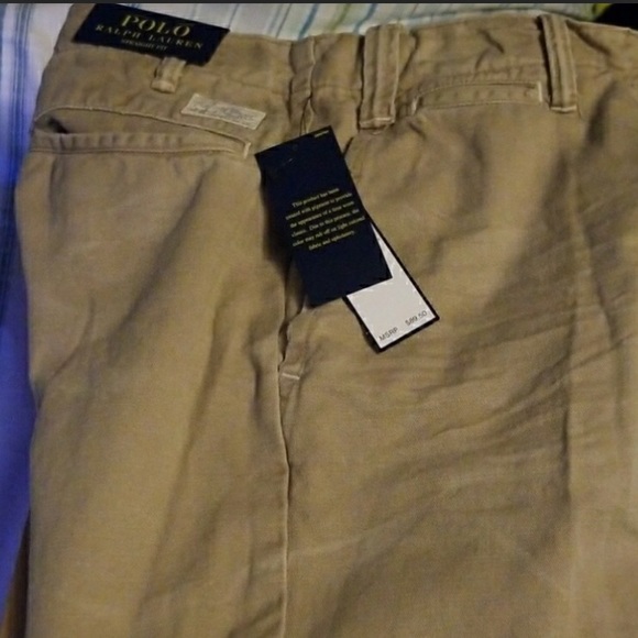 Ralph Lauren flat front shorts 28W 6in inseam - Picture 2 of 3